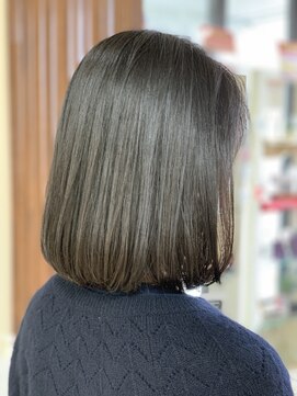 クオリス 上板橋店(QUALIS) 30代40代50代　暗髪艶髪　大人ボブ　ワンレン　ワンカールボブ