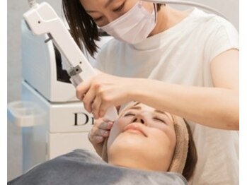 大人の女性のヘアサロン She 豊川店【シー】