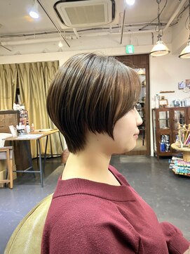 ポタム 東中野(potamu) 前下がりショートボブ