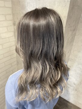 アフィナー(Afinar) ハイライトバレイヤージュ