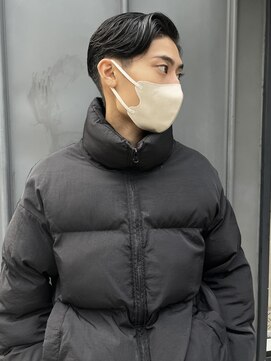 ロイ 南青山 表参道(ROI) メンズニュアンスパーマセンターパート黒髪スパイラルパーマ