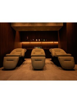 *一人一人と真剣に向き合いたい*との思いから、ゆったりと寛げる空間で理想のデザインをご提供します♪