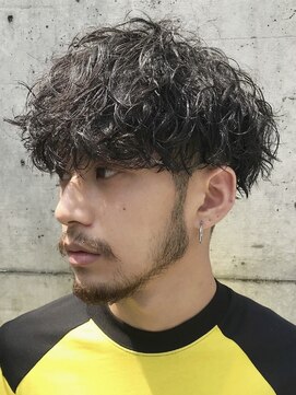 レタッチ バイ フィフス 天神大名(RETOUCH by fifth) ツイストスパイラルパーママッシュメンズパーマ波巻きパーマ束感