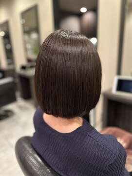 メゾン アヴァロ(Maison Avallo) 6トーンベースのグレーブラウンカラー