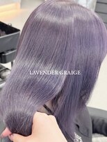 ジィルム(XELM)&nbsp;ハイライトカラーミルクティーベージュレイヤーカット