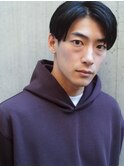 スーツ短髪ツーブロック束感モテる黒髪シークレットパーマ流行
