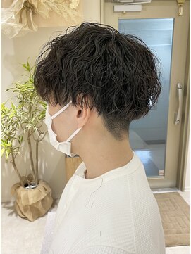 クーナバイトマト 横浜(Cuna by TOMTO) 【RYOSUKE】ツイストスパイラル_メンズパーマ_マッシュ