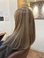 フリージア(freesia) ハイライト/バレイヤージュ/髪質改善/レイヤー