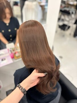 ハピネス 梅田茶屋町店(HAPPINESS) ベージュ ヘーゼルベージュ 韓国ヘア 韓国レイヤー 髪質改善