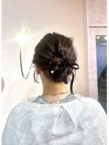 シヨン(ciyon.)&nbsp;リボンアレンジ☆ゆるふわお呼ばれヘア