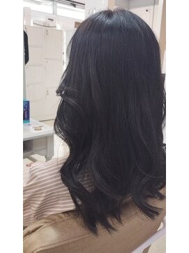 フェイス ウルマ(face URUMA) ロングレイヤーカット　カラー