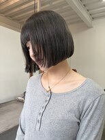 フィル(fil) コンパクトなグレージュボブ