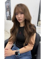 ピア ヤクイン(Pia Yakuin) 赤みを抑えたブリーチなしベージュカラー
