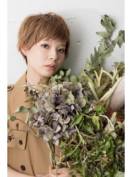 アスター(astar) 【ASTAR】ベリーマッシュショート 無造作 モード斜めバング