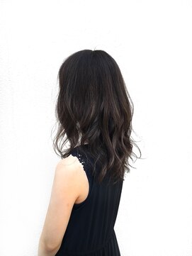 エヌスリー(N 3) 大人ヌーディーグラデーション