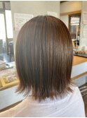 ほんのりくびれミディボブ