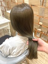 ボネッカ 鶴見(BONECCA)&nbsp;赤み消し♪オリーブベージュ