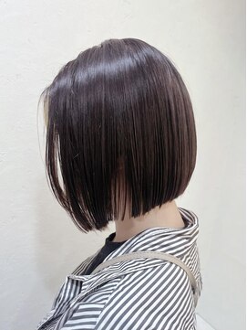ヘアースペースブルーム リアン 岡町店(HAIR SPACE BLOOM Lien) 【岡町/ボブ】前下がりボブ/デザインカラー
