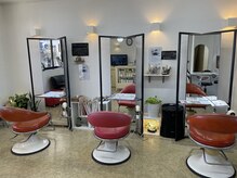 ナカハラ Nakahara ビューティーショップ Beautyshopの雰囲気（明るく自然光に近い照明）