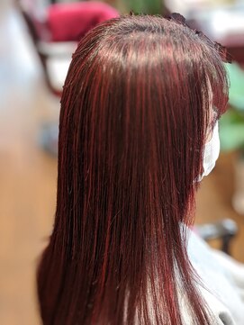 サクライ美容室 ハイライト効果バツグンのロングストレート