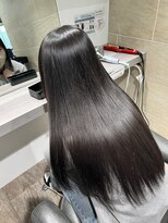ブロッサム 保谷(Blossom) 20代30代40代髪質改善トリートメント艶感ストレート透明感ロング