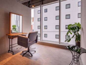 エルズガーデン(L's Garden)の写真/完全マンツーマン施術で高い技術とサービスを提供してくれる♪一人のスタイリストが仕上げまで担当します☆