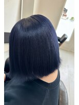 ホワイト(White)&nbsp;ネイビーブルー×タッセルボブ