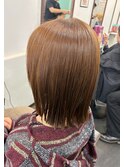 パッツンボブ×オレンジベージュ