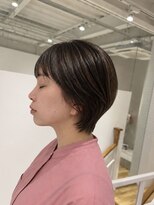 ルーム(room)&nbsp;首元スッキリ、くびれショート