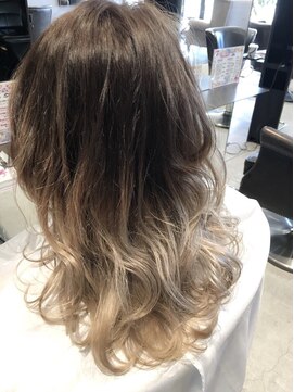 クレル(Creelu) ベージュグラデーション