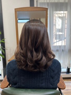 アーリィ 天神大名店(ARLY) 32mmコテ巻き風パーマ