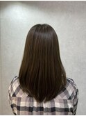 グレイカラーも◎オリーブアッシュ