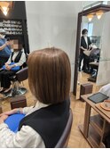 ハイライトイエローベージュ切りっぱなしボブ