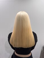 アン(Hair make un)&nbsp;ブロンド