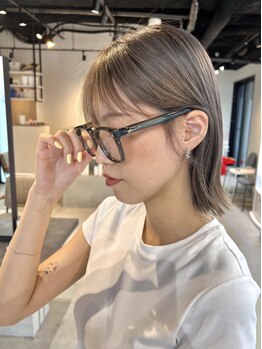エクラ バイ キョウト(eclat by kyoto)の写真/【二条駅2分】白髪染めでも“ダメージケア×透明感”が叶う◎丁寧なカウンセリングで理想のカラーを実現