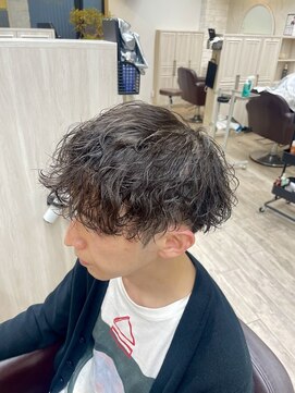 カイノ メンズサロン 金剛店(KAINO) 波パーマ　刈り上げ　ツーブロック　メンズパーマ