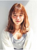 【軽やかに揺れる】透明感カラーのミディアムヘア