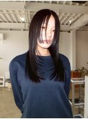 艶カラーナチュラルストレートロングレイヤー顔周りカット
