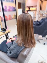 ステラバイケンジ 藤沢(STELLA by KENJE)&nbsp;白髪ぼかしハイライトカラー30代40代50代