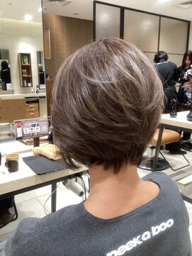 ピークアブー アヴェダ 池袋東武(PEEK-A-BOO AVEDA) レイヤーショートスタイル