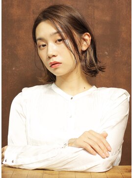 シアンデルカ(CYANDELUCCA) 外ハネニュアンスカール