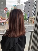ピンクベージュ