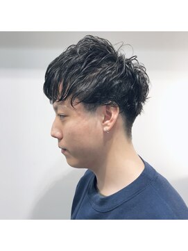 マレ(Marais) 2ブロック刈り上げ束間ショート