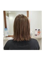 キャトル(hair make QUATRE)&nbsp;白髪も綺麗にハイライト