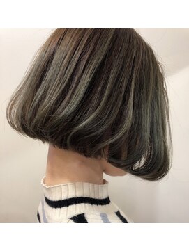 ヌイ モトマチ(nui motomachi) ショートボブ