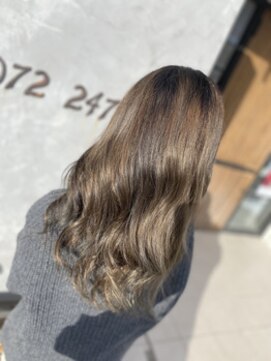 ヘアーズケアーフォルテ 外国人風カラー