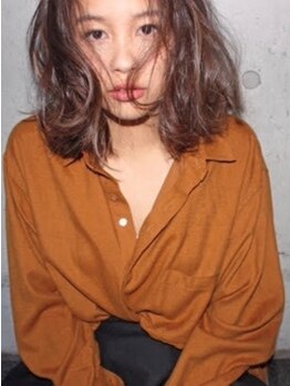 アールサロン オカザキ(Rr salon.OKAZAKI)の写真/ナノスチームトリートメント付♪髪をケアしながら、プチプラで可愛く♪外国人風カラーも♪