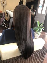 ブラムヘアー(blm hair) 白髪染めのついでに髪質改善☆風で揺れるサラサラロング