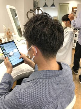 ヘッズ 本八幡店(HEADS) MEN'S HAIR センターパート ツイストスパイラル コンマヘア