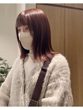 リア(Lia by KENJE) ブリーチなしレッドカラー♪顔まわりカット　暖色カラー